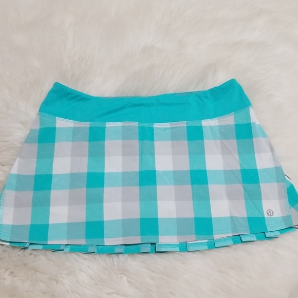 Like New! Lululemon Lagoon Checkered Skort - Picture 1 of 8